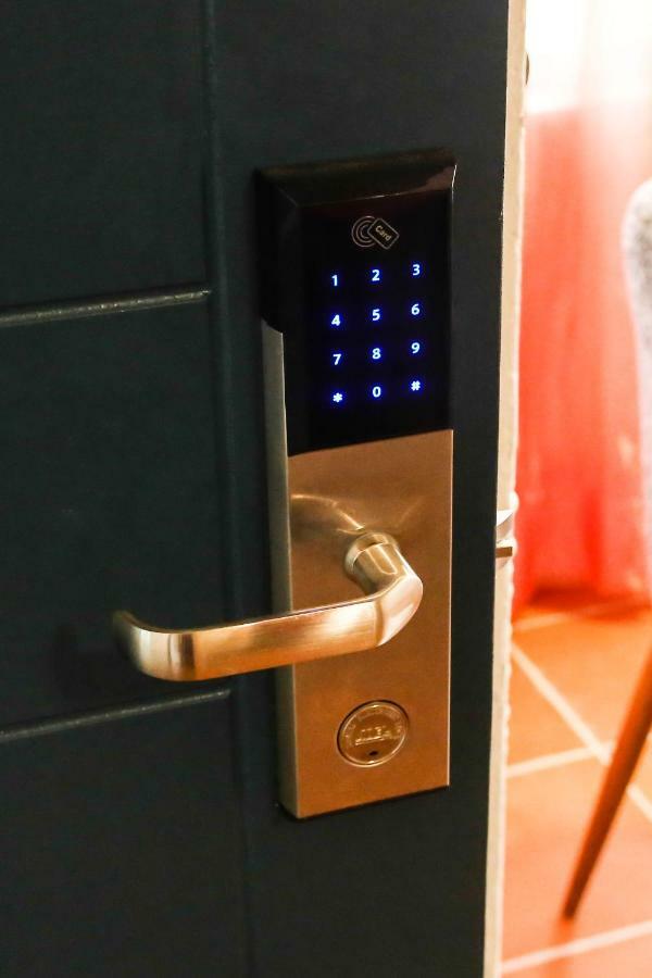 パール イン タイピン エクステリア 写真